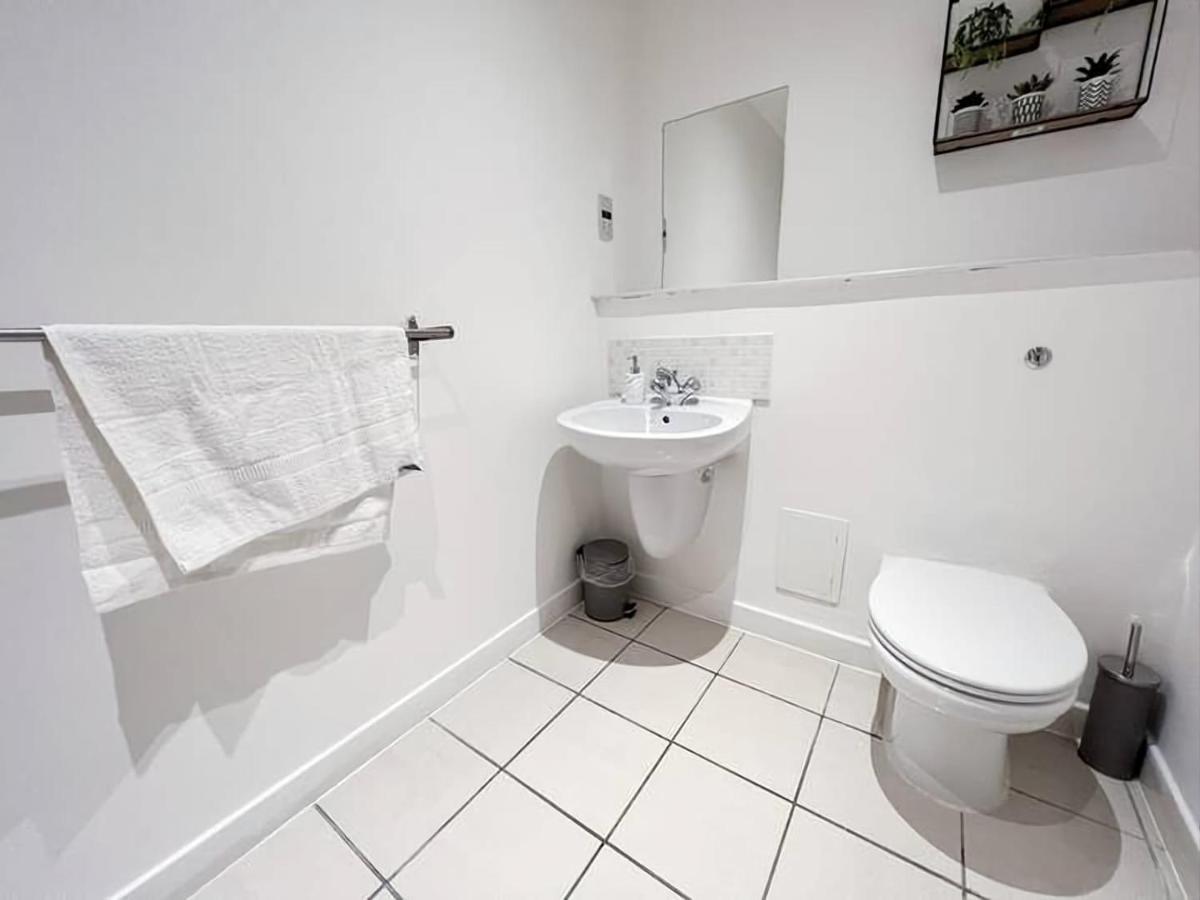 גלאזגו Secc&Hydro Beautiful 2Br Apartment With Free Parking מראה חיצוני תמונה